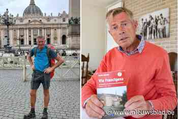 “De eenzame momenten waren de mooiste”: Denis (67) maakt pelgrimstocht van 1.800 kilometer ... op sandalen