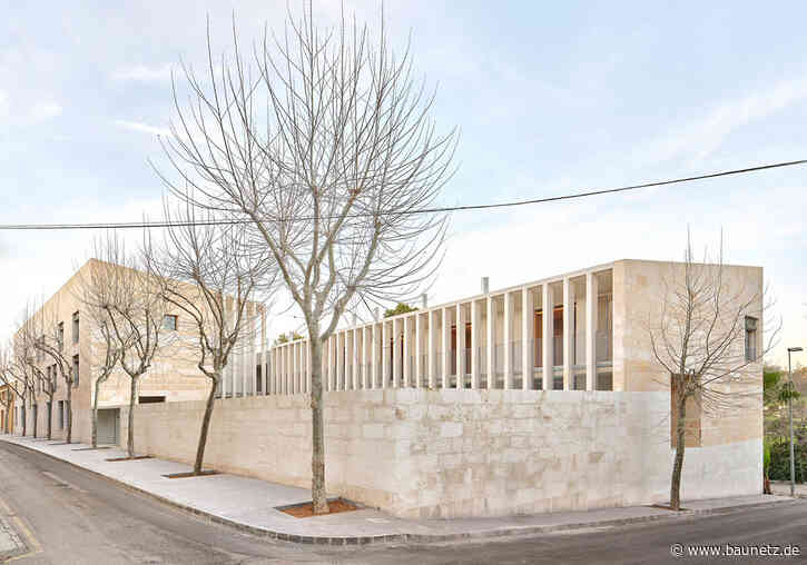 Wie Sandstein am Meer
 - Sozialer Wohnungsbau von Peris+Toral Arquitectes auf Mallorca