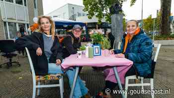 Huiskamer zonder dak op de stoep, actie vraagt aandacht voor toename daklozen