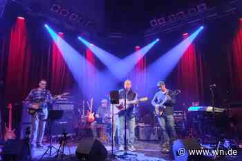 Blues zum Tanzen und Männer, die ihre Haare verlieren