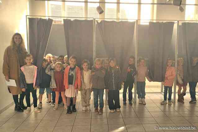 Kinderen mogen nieuwe kieshokjes in primeur al eens uittesten