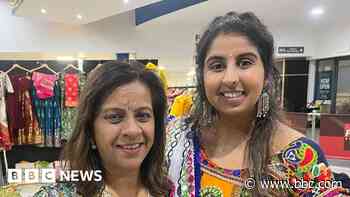Hindus gather to celebrate Navratri festival