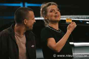 “Leer parkeren”: Ella Leyers pakt asociale chauffeurs aan met ludieke visitekaartjes