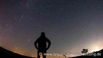 Klare Nacht, aber über Schwülper sind keine Sterne zu sehen