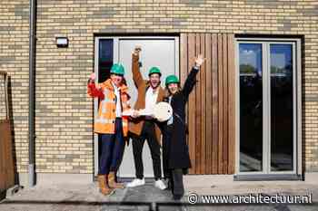 Eerste houten Flow-woning