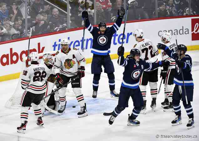 Scheifele scores late in third, adds OT winner in Jets’ 2-1 win over Blackhawks