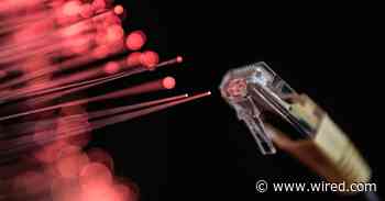 A Mysterious Hacking Group Has 2 New Tools to Steal Data From Air-Gapped Machines