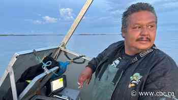 Despite challenges, fishing on Lake Winnipeg 'just a way of life' for many in this northern First Nation