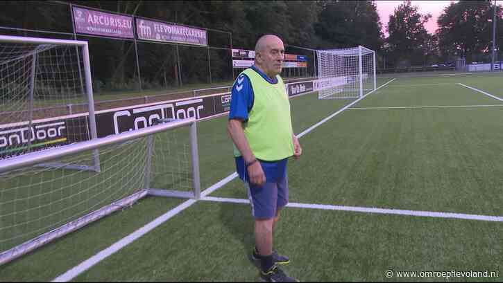 Zeewolde - Voetbalveteraan (78) wil nog lang niet stoppen, ’Voetballen is voor mij een medicijn’