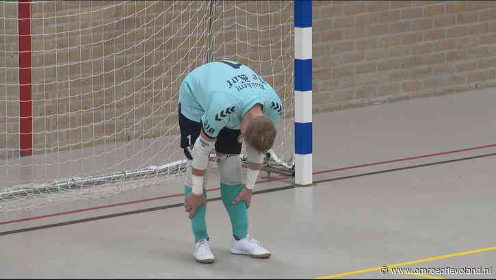 Urk - Zaalvoetballers Urk moeten voor het eerst buigen, ’We hadden het even niet’