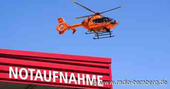 Mann rutscht mit Motorsäge ab und schneidet sich ins Bein