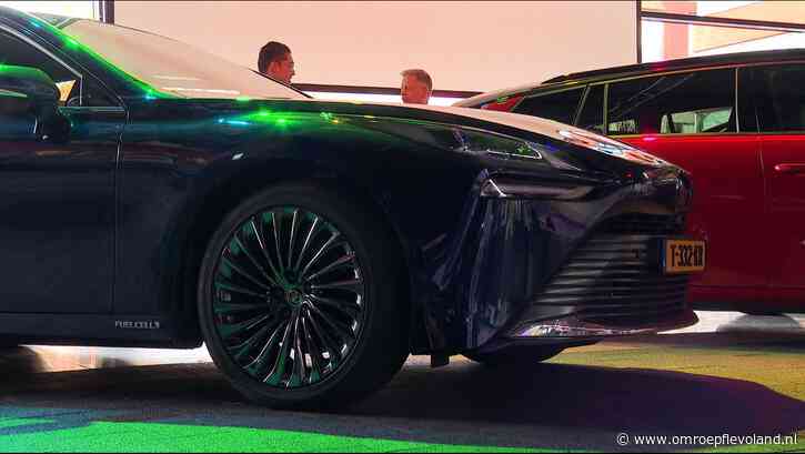 Dronten - Energiebeurs: waterstofauto, energiezuinig douchen en van het gas af