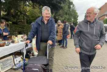 Opvallend veel politici op rommelmarkt dit jaar