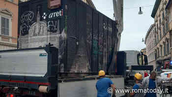 Doveva essere temporanea, è durata otto anni. Rimossa una centralina elettrica