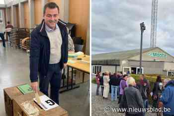 LIVE WESTHOEK. Stemproblemen in Alveringem eindelijk van de baan, burgemeester Jeroen Vandromme: “Vandaag beslissen mijn 7.600 werkgevers”