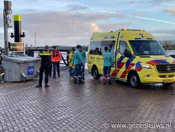 Drenkeling uit het Rijn gered