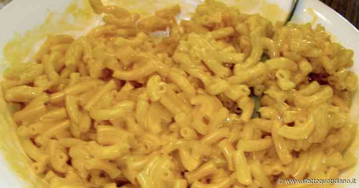 “Mia moglie non sa cucinare, è così inetta che credo lo faccia apposta. Ha sbagliato anche la più facile ricetta del mondo”: la storia virale