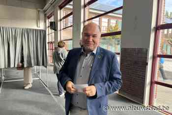 VERKIEZINGSDAG. Bart Craane (CDE-Vlim.be) blijft op post in Beerse: “Eerste keer in 30 jaar dat burgemeester kan aanblijven”