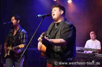 ESC-Star Isaak singt vor 350 Fans in Bad Oeynhausen