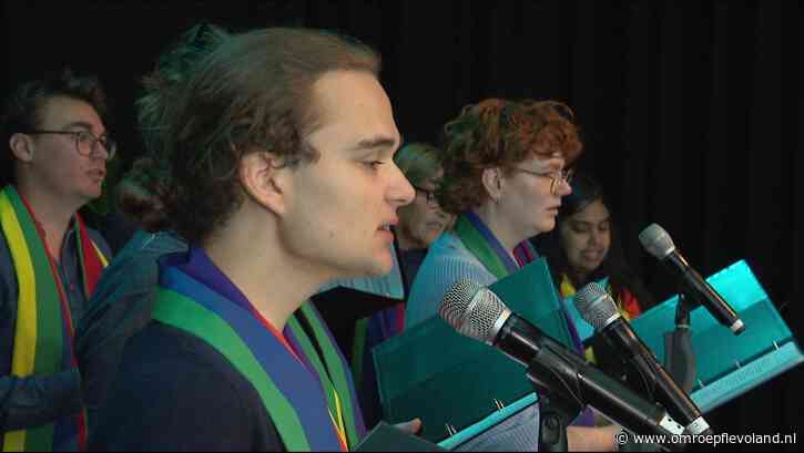 Almere - Regenboogkoor debuteert op Winter Pride: Mega, mega spannend!