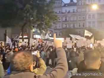 Sharia e Califfato: l'islam in piazza ad Amburgo incombe sull'Europa