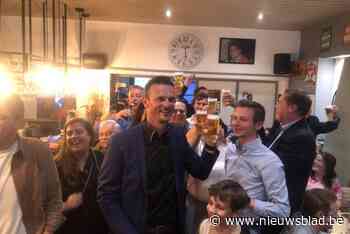 VERKIEZINGEN HARELBEKE. Michael Vannieuwenhuyze wordt nieuwe burgemeester: “Tranen in de ogen”