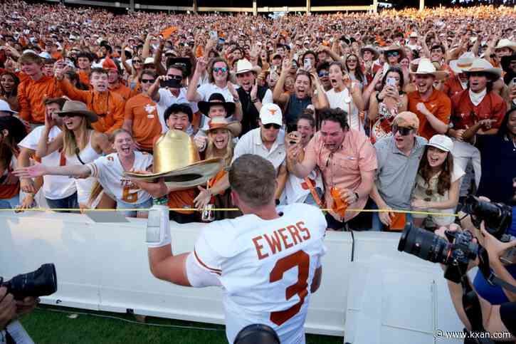 Longhorns still on top of AP Top 25, top-five showdown with Georgia coming up at DKR