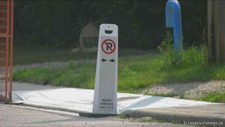 Watermain break in northwest Calgary means road closures in Bowness