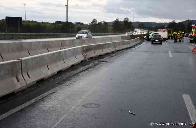 POL-HI: Verkehrsunfall mit zwei beteiligten Pkw und Folgeunfall am Stauende mit drei beteiligten Pkw. Zweimalige Vollsperrung in Fahrtrichtung Kassel.