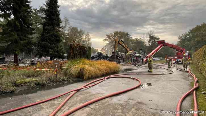 Loods Beekse Bergen verwoest door brand: 'Dieren liepen geen gevaar'