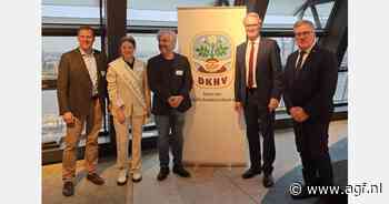 "Zorgen over de steeds restrictievere politieke richtlijnen"