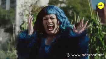 Mockumentary mit Phil Laude: Yello-Werbefigur Klyma Wandl bekommt Stress mit der Nachbarschaft