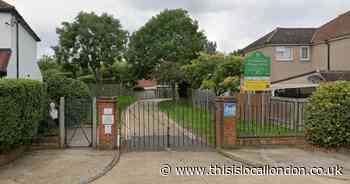 Teachers at ‘nurturing’ Bromley primary school strike over academisation plans
