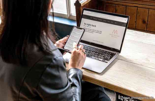 GoDaddy-Umfrage: Mehrheit der Deutschen sieht KI-Revolution in der Arbeitswelt / Neues KI-gestütztes Digital Marketing Tool soll Start-ups und Kleinunternehmen stärken