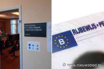 Moeder rijdt zonder rijbewijs met vijf kinderen op de achterbank: “Twee van hen wilden zich verstoppen voor de politie”