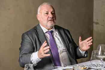 Dilemma voor Jean-Marie Dedecker: het cordon slopen of niet?