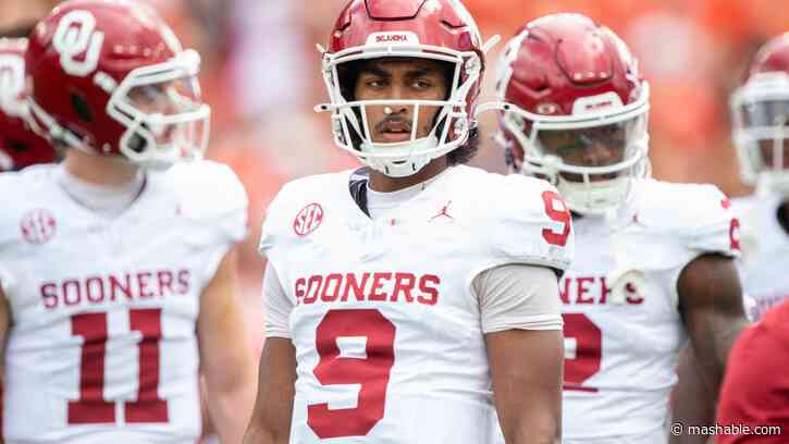 How to watch Texas vs. Oklahoma football without cable