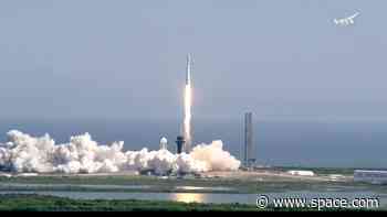 SpaceX Falcon Heavy rocket launches NASA's Europa Clipper probe to explore icy Jupiter ocean moon