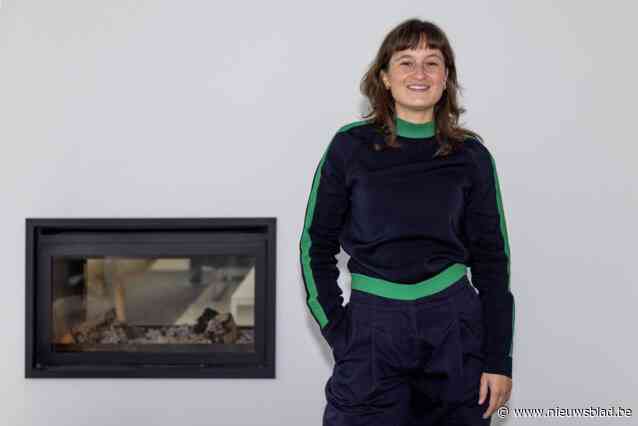 Pauline (25) verloor onverwacht haar vader, nu treedt ze in zijn voetsporen als burgemeester: “Ik denk dat hij als een engelbewaarder over mij waakt”