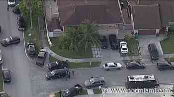 Man taken into custody after barricade in Davie, woman taken to hospital: Police