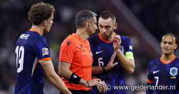 Teleurstelling bij Oranje na beroerd Nations League-optreden: ‘We corrigeren elkaar daar niet voldoende in’