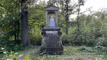 Im Augsburger Stadtwald wird an Herzöge, Pater und verunglückte Testpiloten erinnert