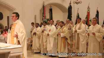 Der neue Stadtpfarrer wird herzlich empfangen