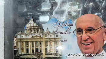 Giubileo 2025 Made in China: sequestrati 6 milioni di articoli religiosi. Erano pronti a invadere il mercato