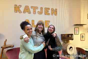 Drie vriendinnen openen kattencafé: “We hebben al drie poezenadopties achter de rug”