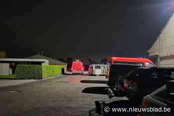 Man overleden na incident met landbouwvoertuig: persoon zat gekneld, onderzoek loopt