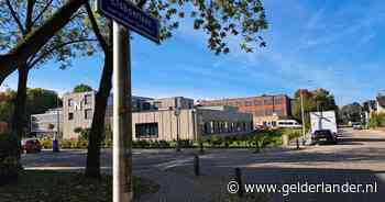 Als vuurwerk in de hand van leerling ontploft, zijn medescholieren bikkelhard: ‘Eigen schuld’