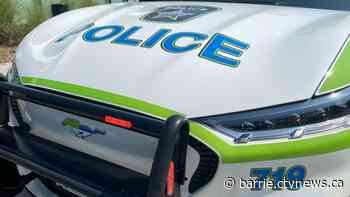 Family restrains machete-wielding man after confrontation