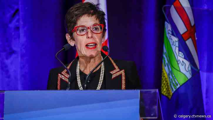 Calgary Chamber of Commerce pushes province to eliminate small business tax