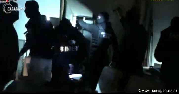 La ferocia della mafia foggiana nelle carte del blitz: “Gli stermino la famiglia, ammazzo pure i bimbi”. E le minacce coi mitra ai carabinieri